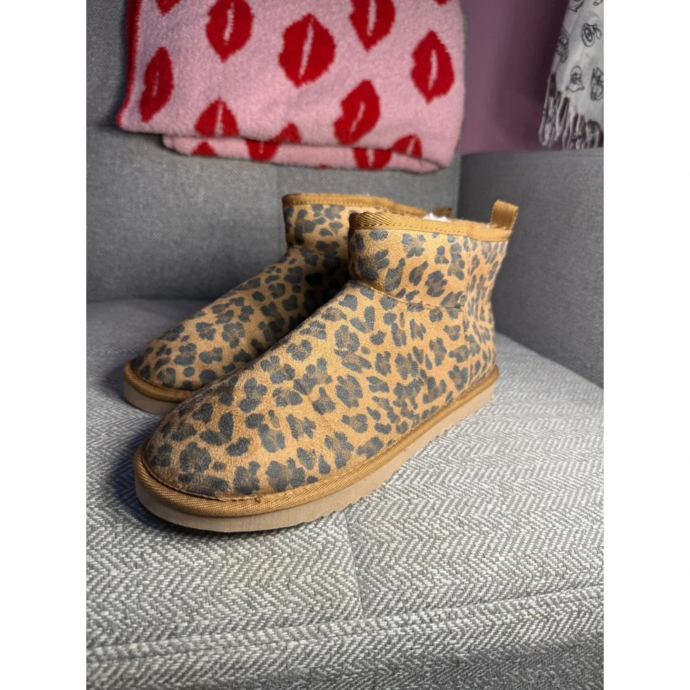 Volatile Leopard Print Faux Fur Lined Ankle Boots Tan Brown Women Size 9